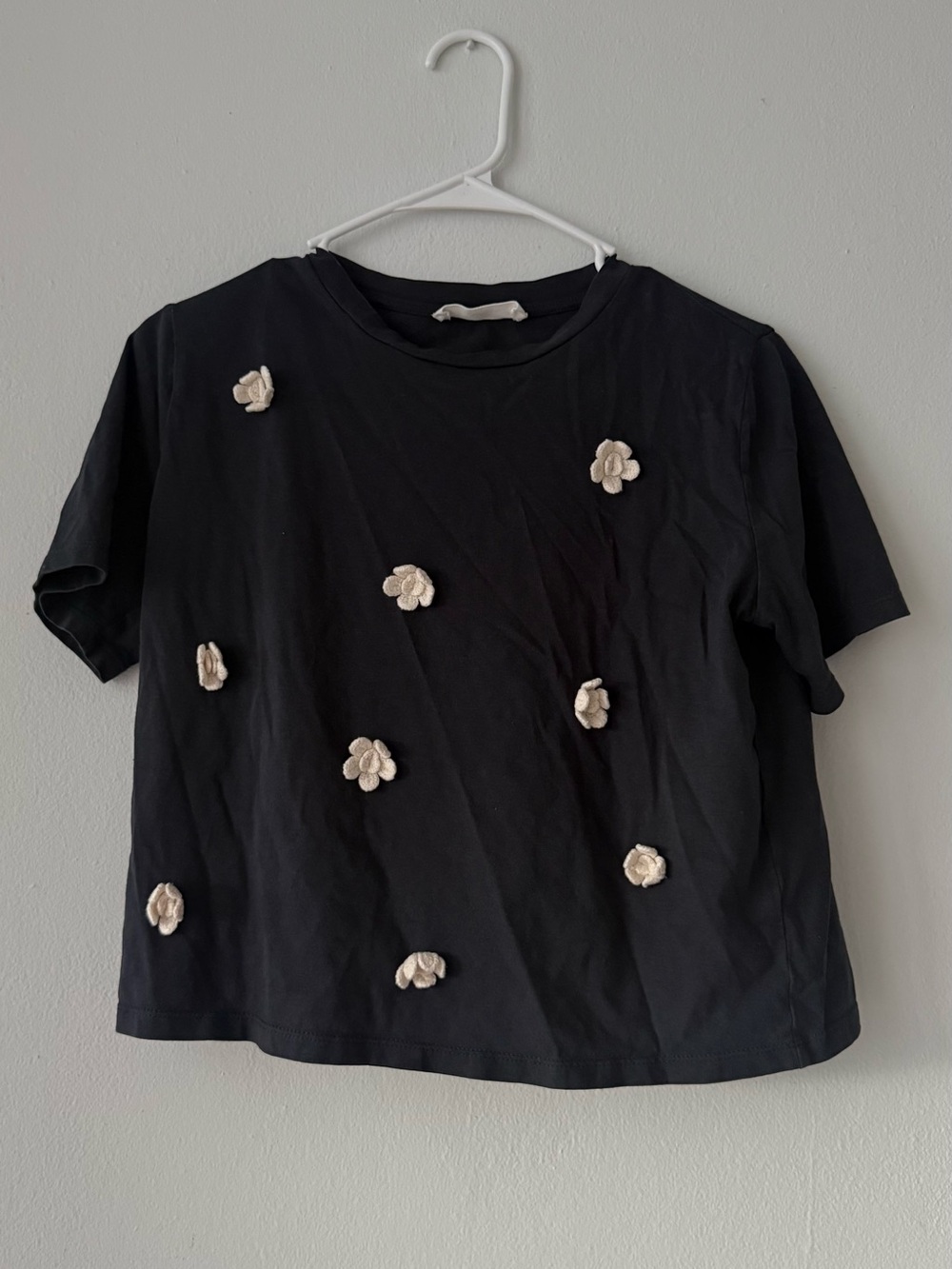 Navy Floral-Appliqué Short Sleeve Top